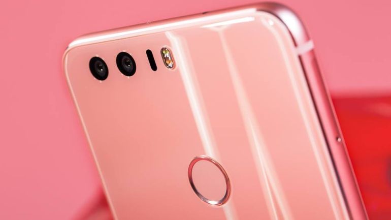 Το Honor 8 Pink είναι η πιο γυναικεία πρόταση σε smartphone